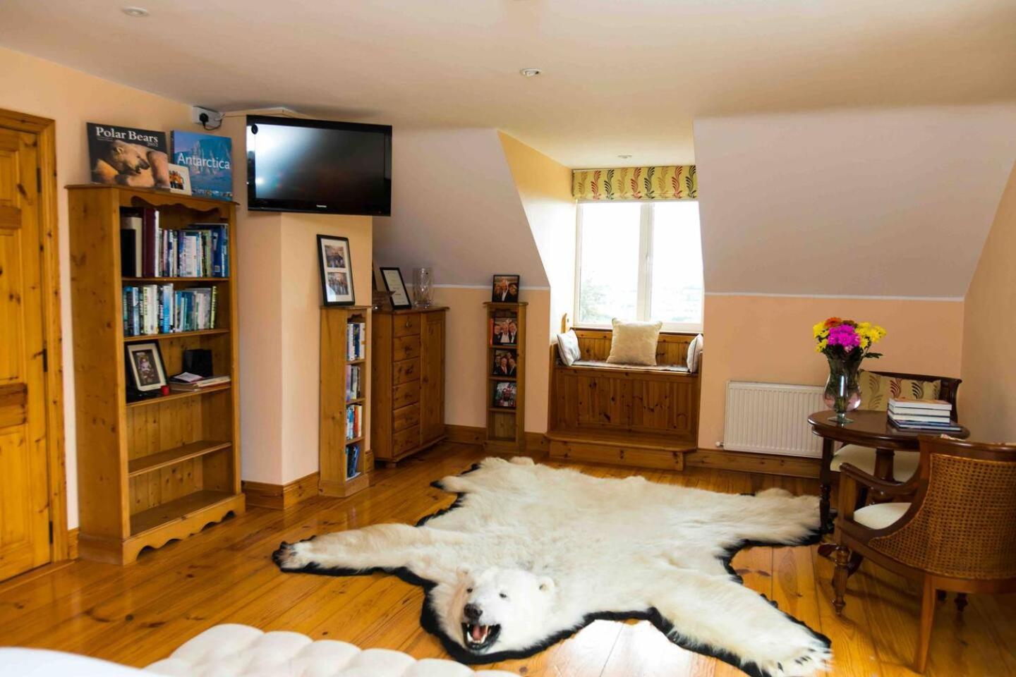 The Mountain Lodge Килларни Экстерьер фото